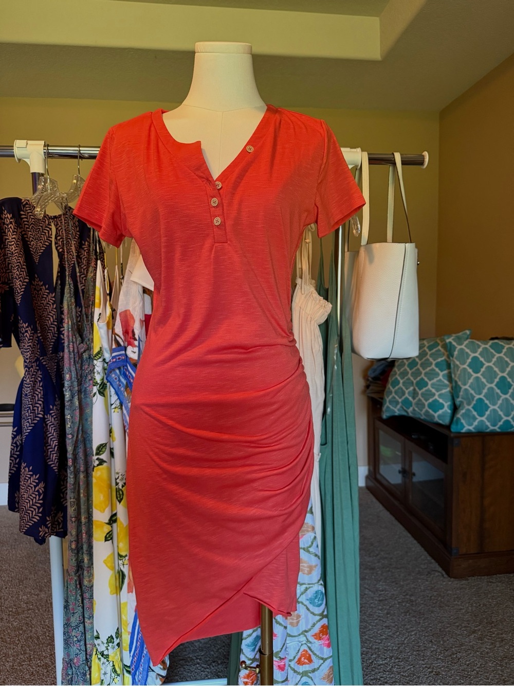 Women’s Coral Short Sleeve Henley Ruched Asymmetrical Dress